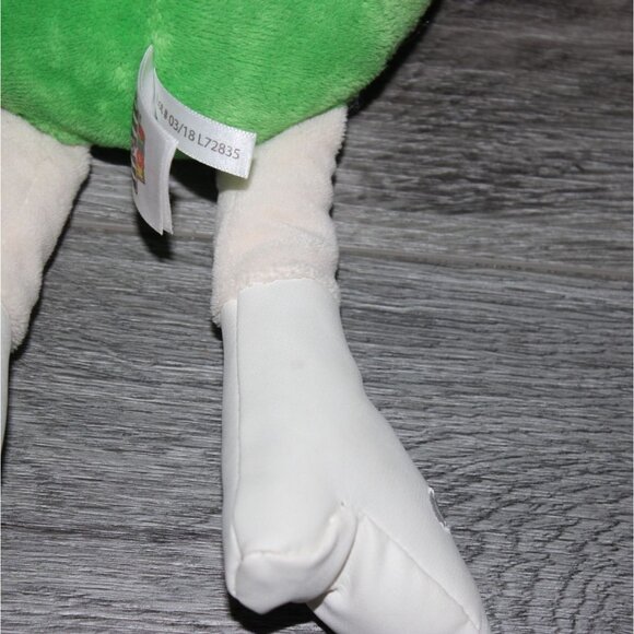 M&M World 11 in Green M&M Stuffed Character-GUC - Picture 5 of 6